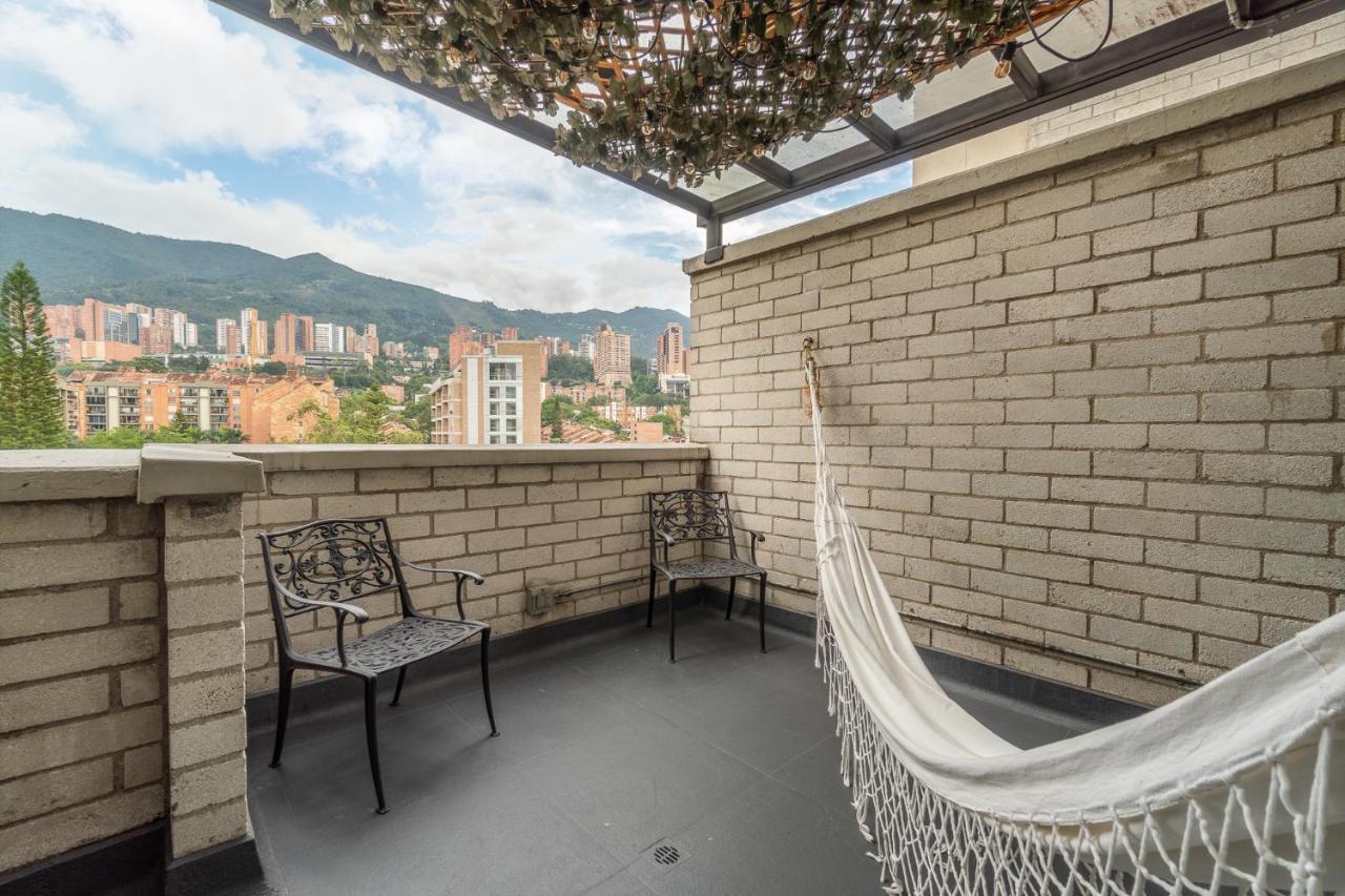 Apartamentos Poblado Alejandria By Housy Host Medellín Buitenkant foto
