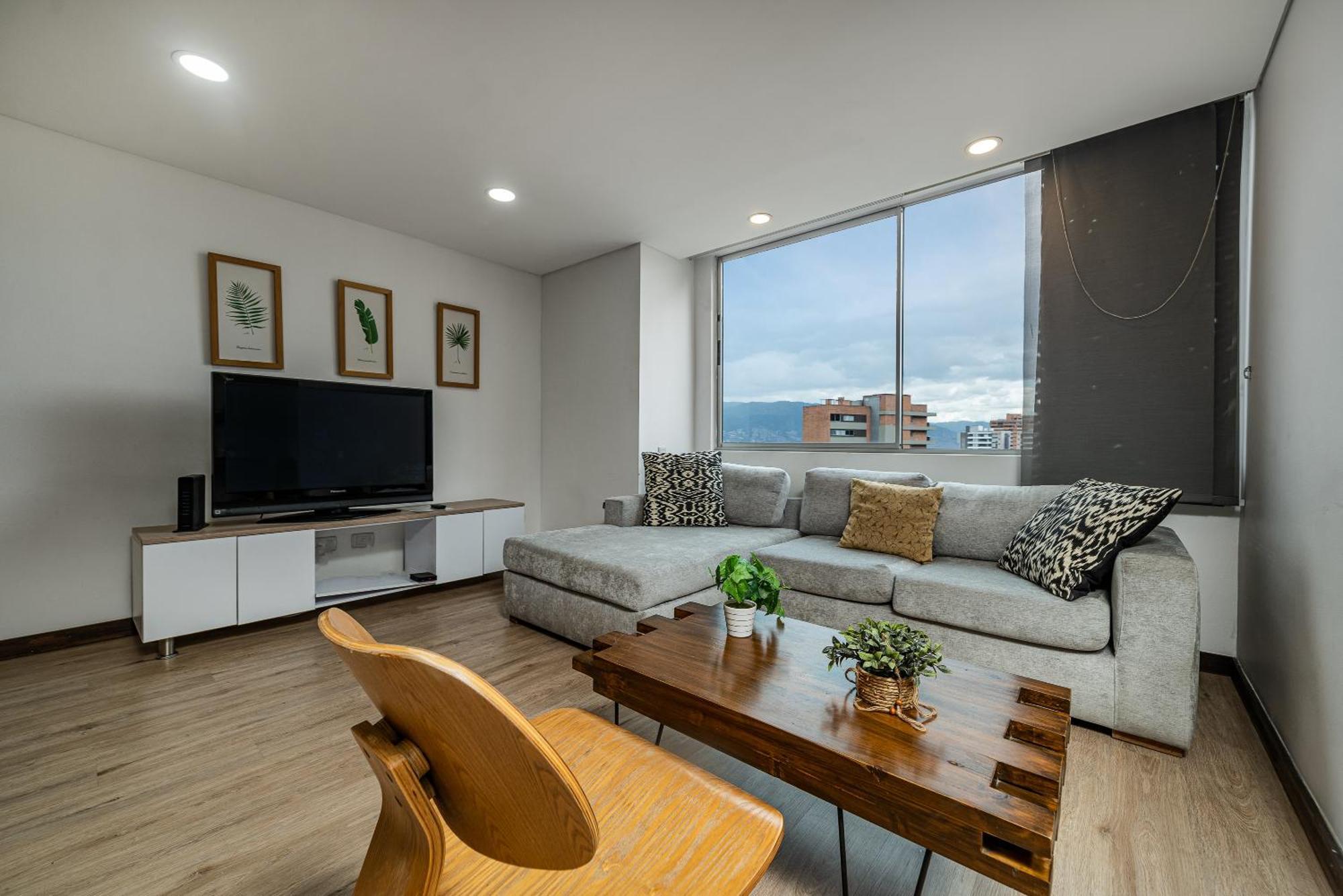 Apartamentos Poblado Alejandria By Housy Host Medellín Buitenkant foto
